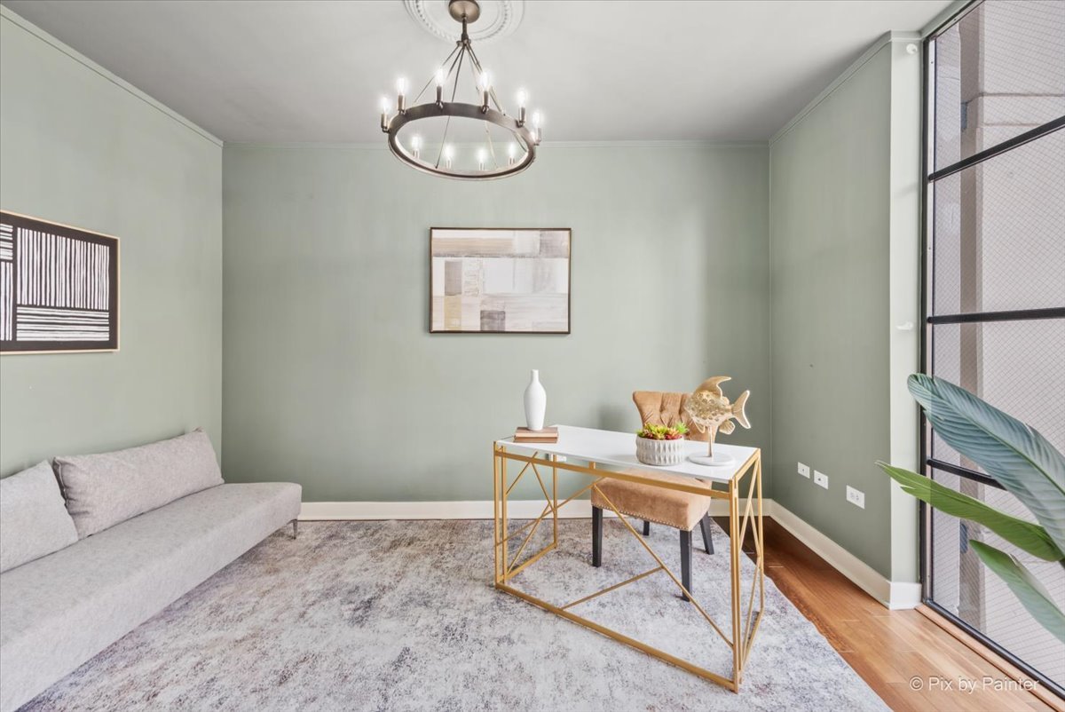 744 North Clark Street, Unit 705 Chicago, IL 60654 - Photo 12 of 31