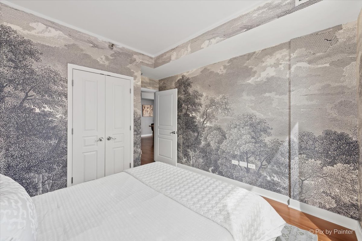 744 North Clark Street, Unit 705 Chicago, IL 60654 - Photo 14 of 31