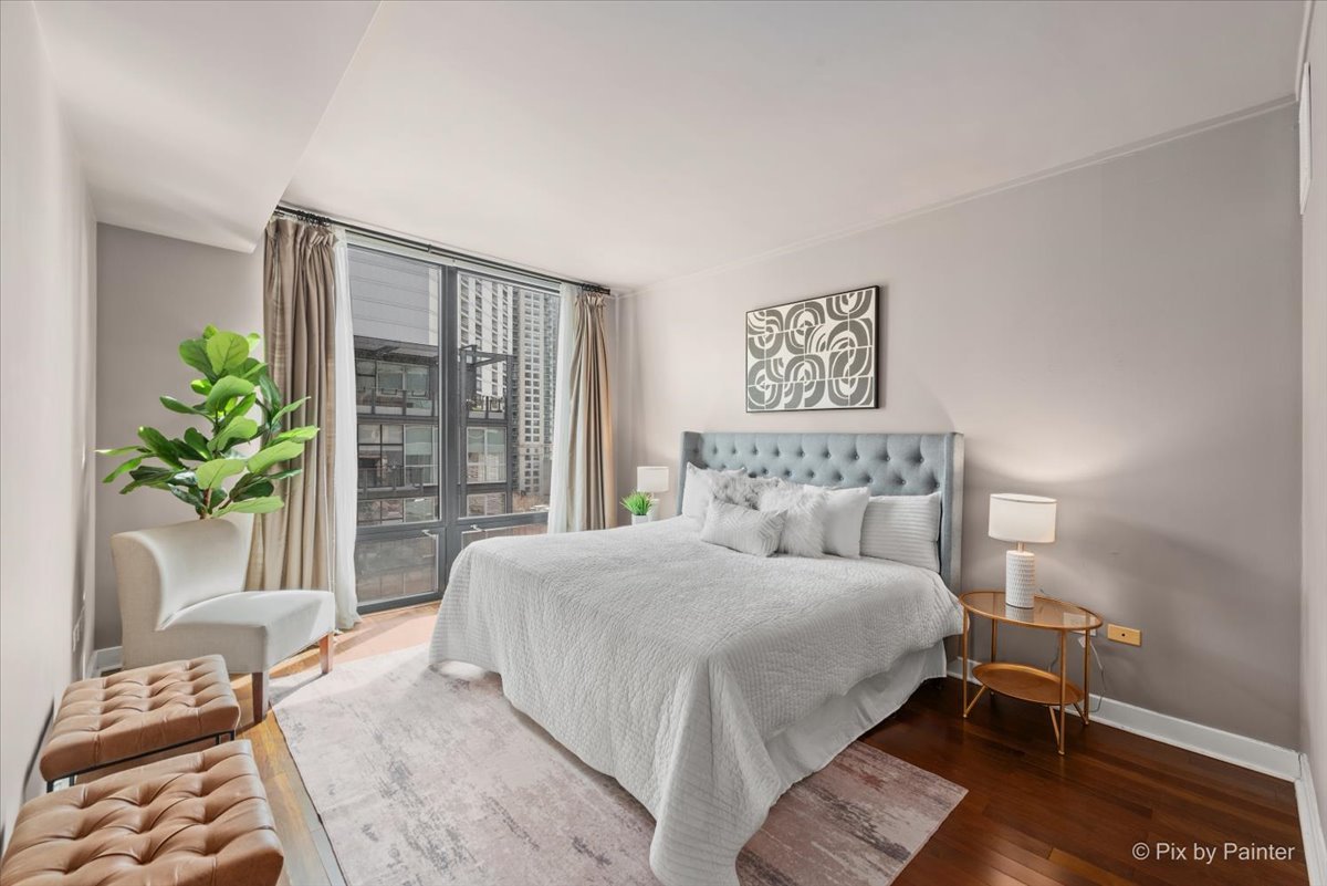 744 North Clark Street, Unit 705 Chicago, IL 60654 - Photo 16 of 31