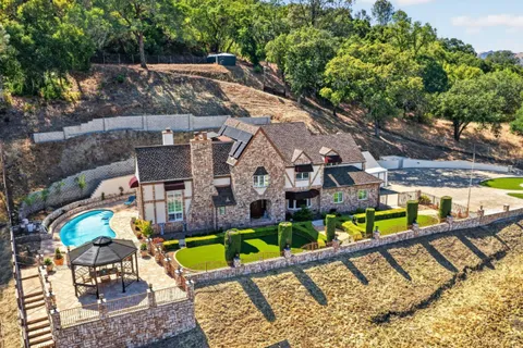 $2,999,000 | 17005 Uvas Road, Morgan Hill, CA 95037