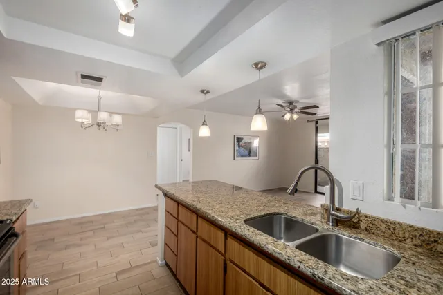 $1,250 | 1125 East Broadway Road, Unit 102, Tempe, AZ 85282