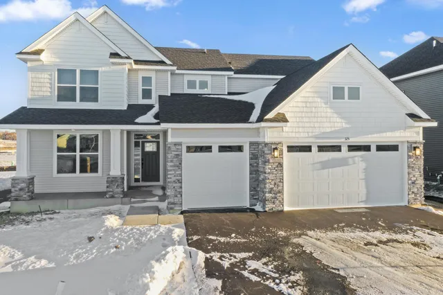 $622,135 | 325 Ravencroft Road, Waconia, MN 55387