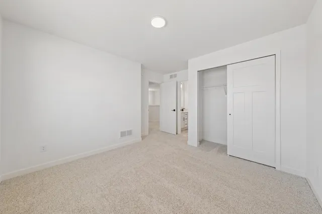 $589,567 | 325 Ravencroft Road, Waconia, MN 55387