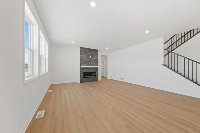 $589,567 | 325 Ravencroft Road, Waconia, MN 55387