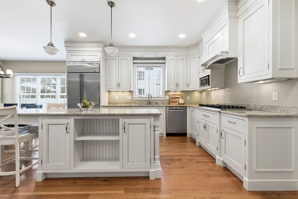 20 Parker Road Wellesley, MA 02482 - Photo 11 of 38