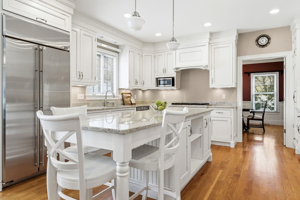 20 Parker Road Wellesley, MA 02482 - Photo 12 of 38