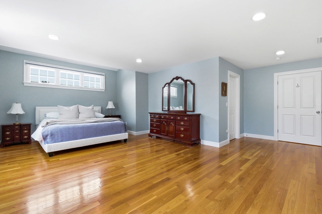 20 Parker Road Wellesley, MA 02482 - Photo 26 of 38