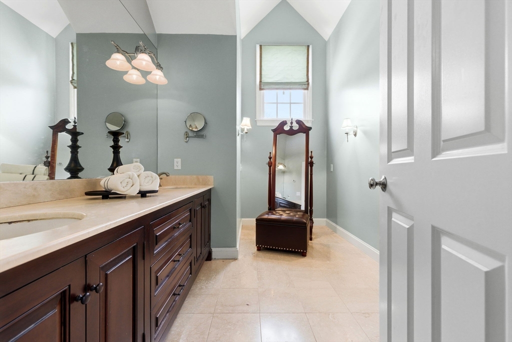 20 Parker Road Wellesley, MA 02482 - Photo 27 of 38