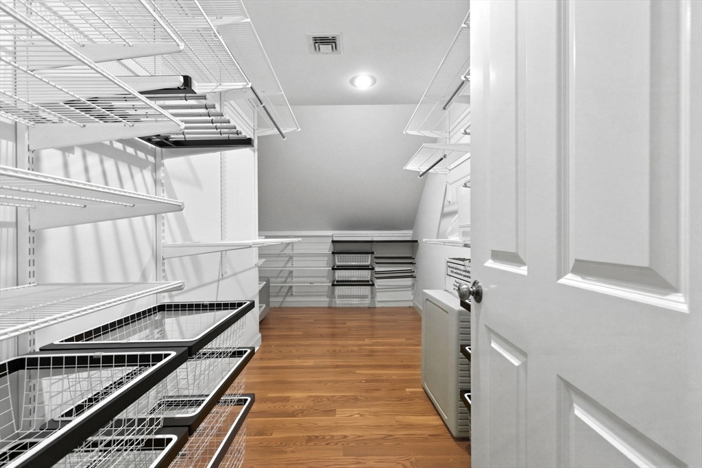 20 Parker Road Wellesley, MA 02482 - Photo 29 of 38