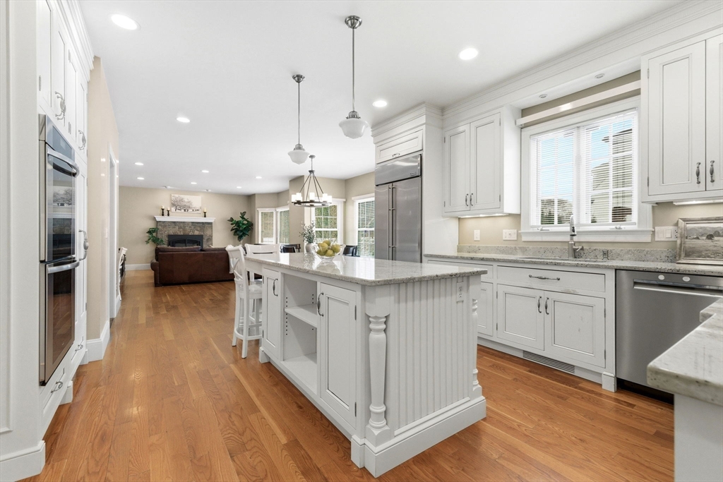 20 Parker Road Wellesley, MA 02482 - Photo 10 of 38