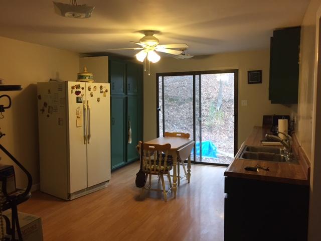 314 Taylor Chapel Road Dover, TN 37058 - Photo 6 of 12 All appliances remain with the home