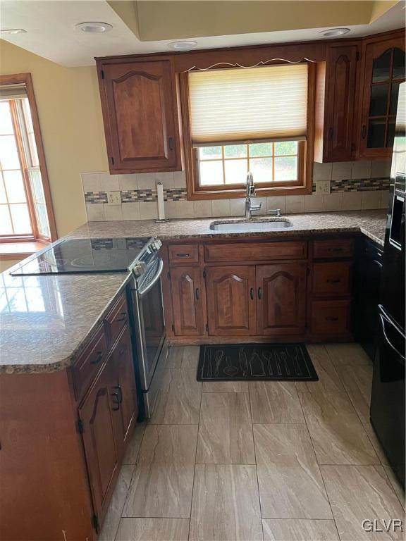 1854 Valley Forge Road Allentown, PA 18104 - Photo 9 of 25 kitchen