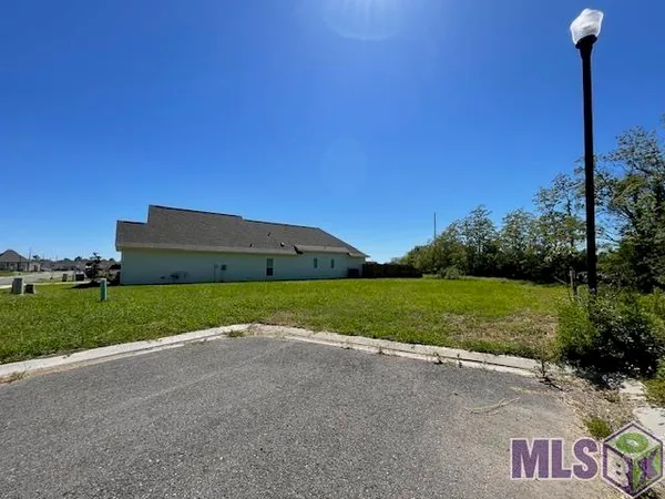 $94,900 | 17457 Bull Rush Avenue, Prairieville, LA 70769