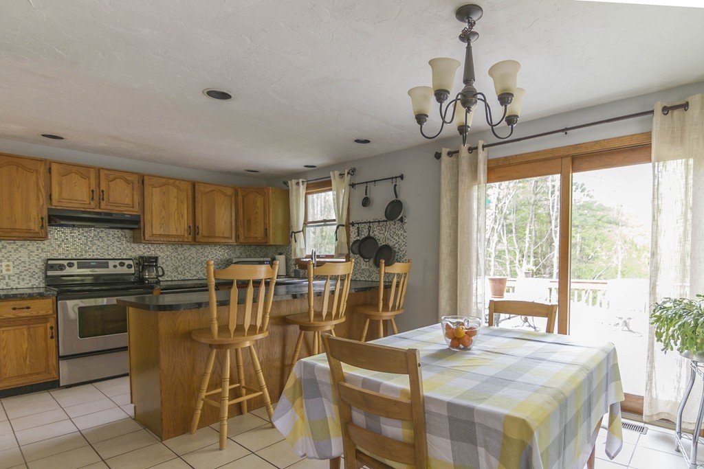 230 Burlingame Road Charlton, MA 01507 - Photo 6 of 25 Gallery Image 6