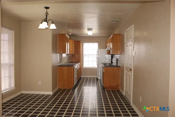 $1,375 | 3819 Oak Valley Drive, Killeen, TX 76542