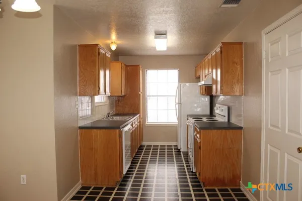 $1,375 | 3819 Oak Valley Drive, Killeen, TX 76542