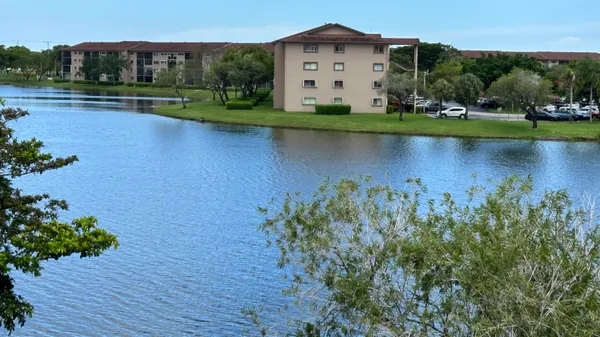 $1,900 | 1001 Southwest 141st Avenue, Unit 311K, Pembroke Pines, FL 33027