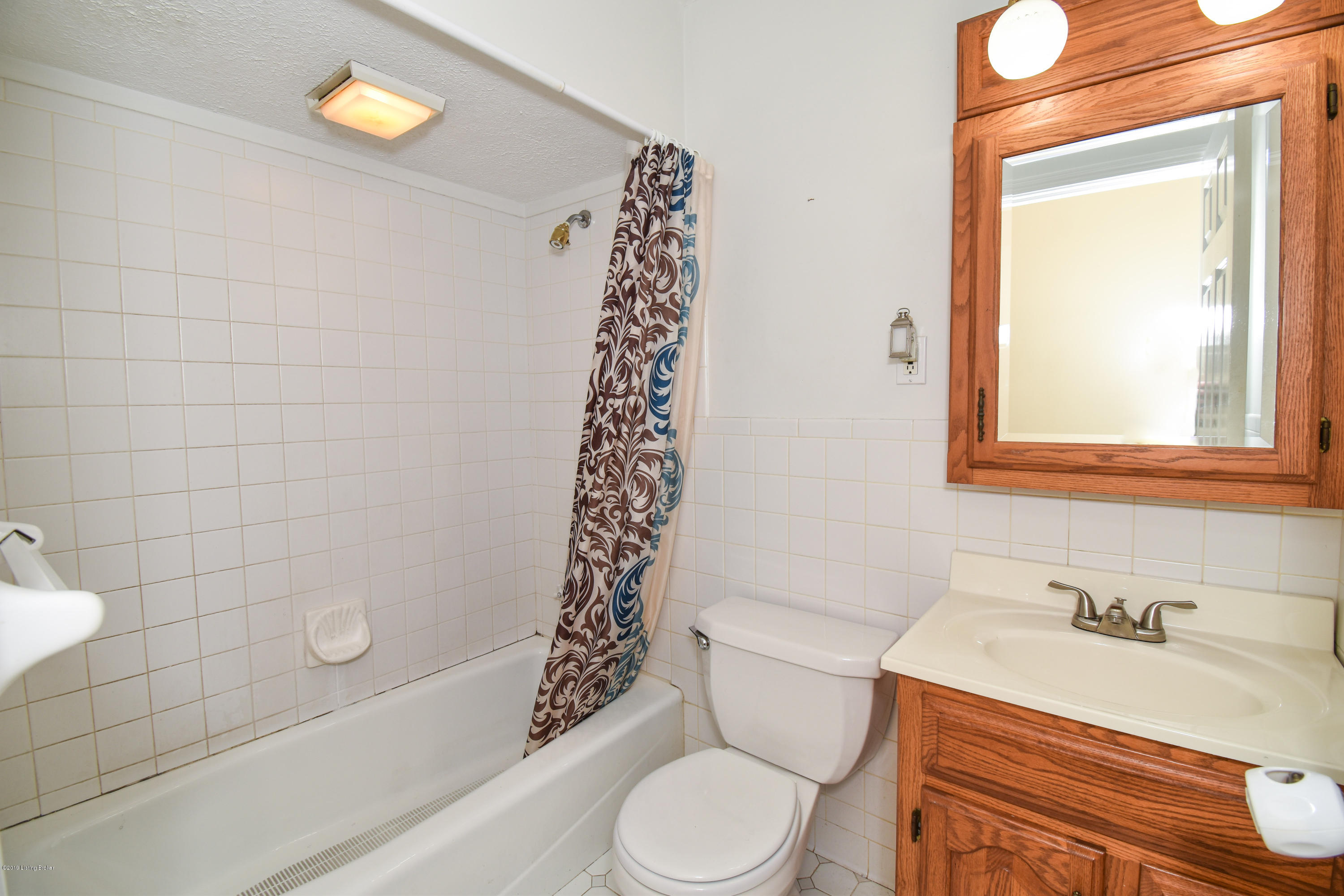 7703 Terry Road Louisville, KY 40258 - Photo 17 of 66 DSC_0044