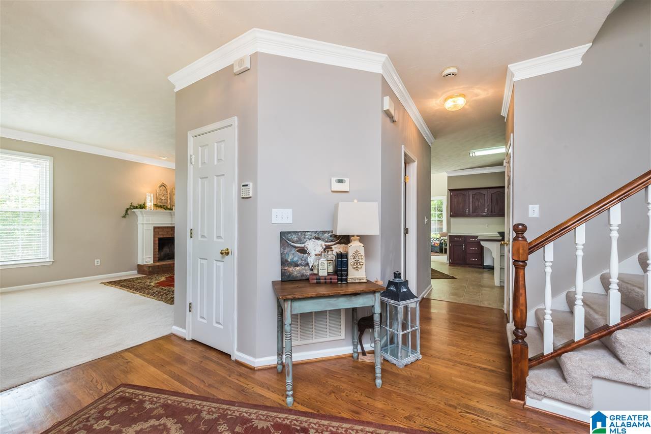 2412 Meadow Ridge Road Birmingham, AL 35242 - Photo 4 of 32