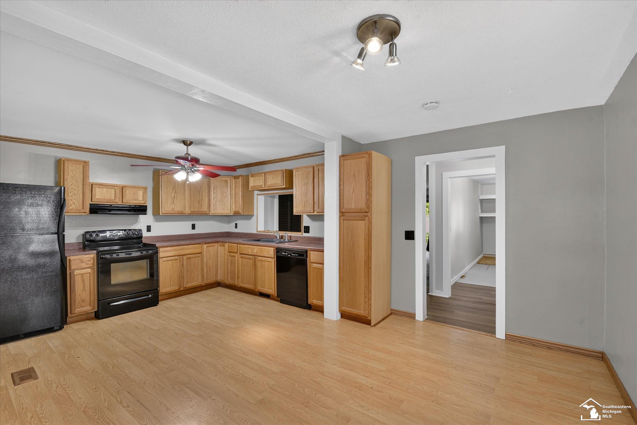 1028 Carleton Road Milan, MI 48160 - Photo 14 of 44 Gallery Image 14