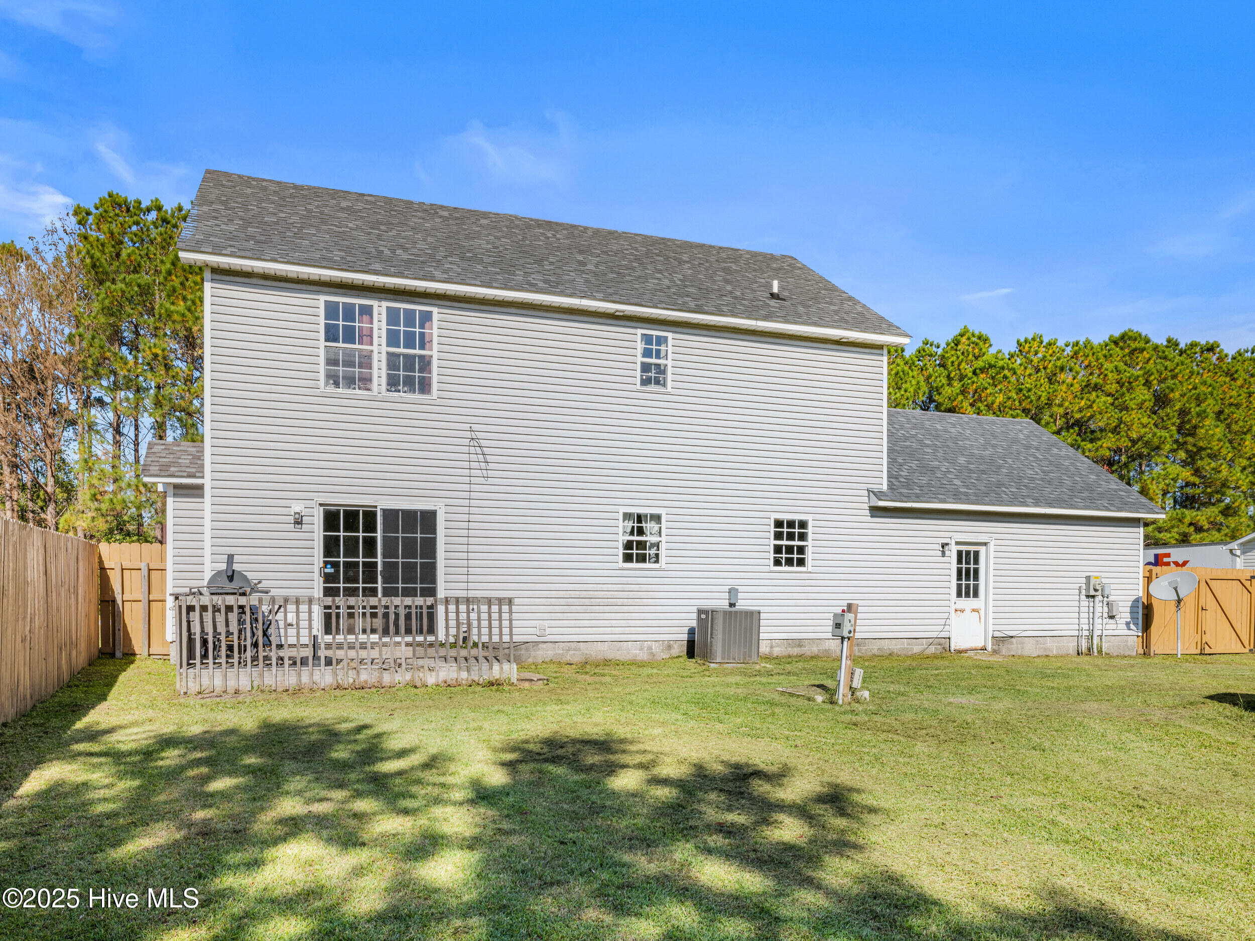 115 Marshall Farm Road Jacksonville, NC 28546 - Photo 38 of 51 025a0751