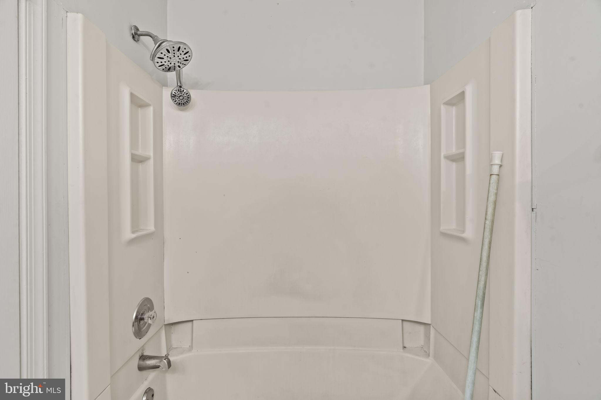 6500 Ditman Street Philadelphia, PA 19135 - Photo 20 of 30 a bathroom with a bathtub