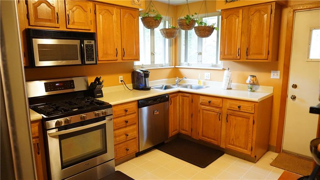 2014 Beulah Road Churchill, PA 15235 - Photo 8 of 25 Gallery Image 8