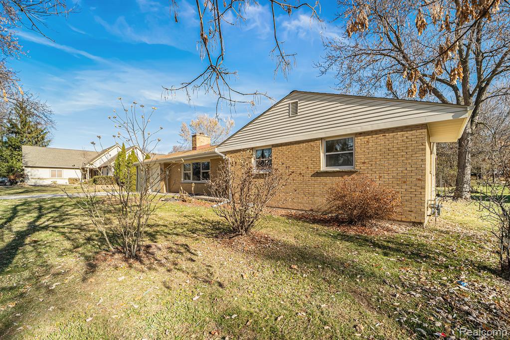 24614 Taft Road Novi, MI 48375 - Photo 24 of 28
