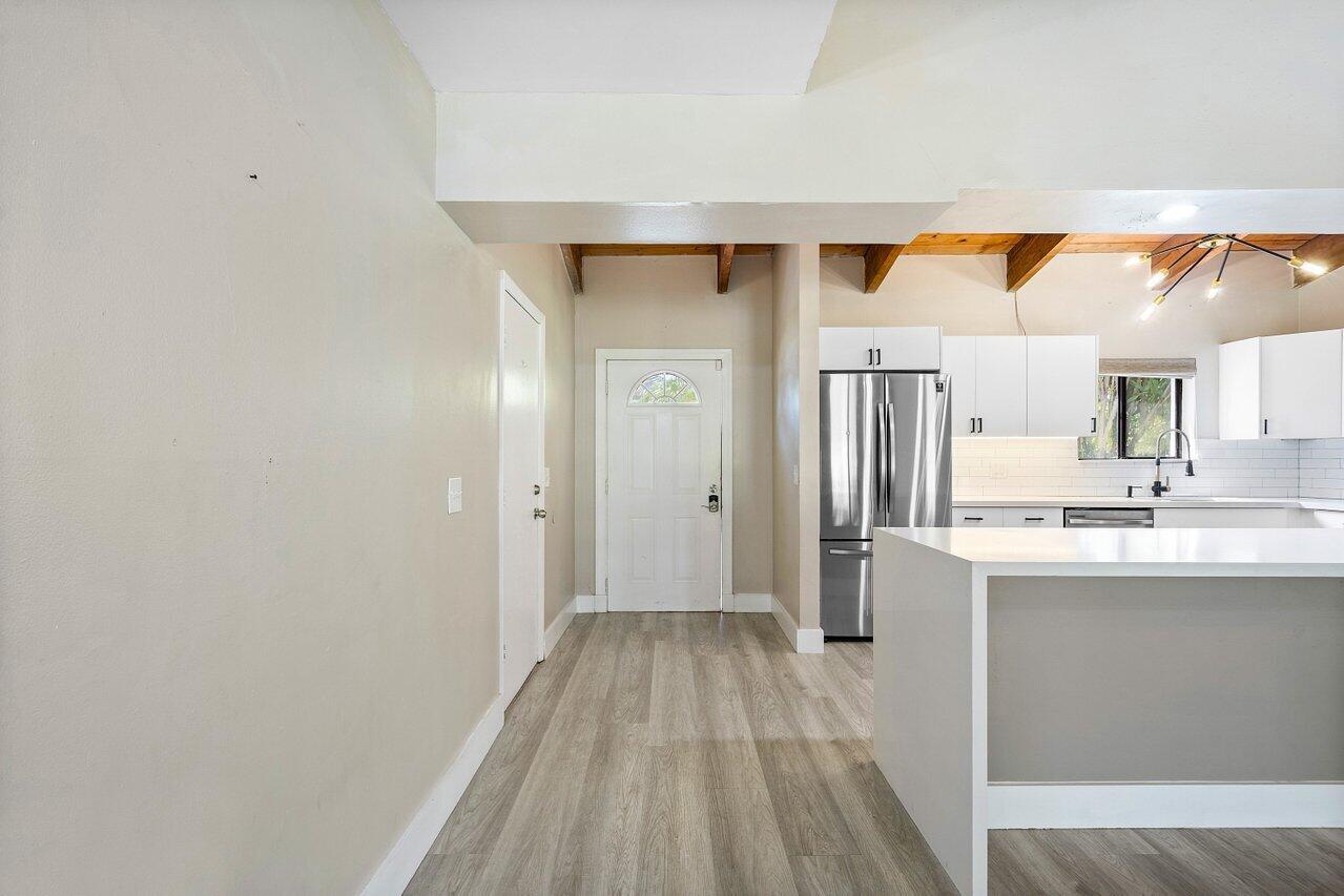 2420 Southridge Road Delray Beach, FL 33444 - Photo 5 of 30 005-2420SouthridgeRoad-DelrayBeach-FL-33