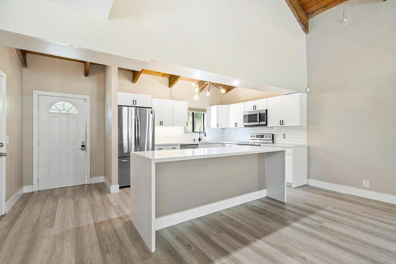 2420 Southridge Road Delray Beach, FL 33444 - Photo 6 of 30 006-2420SouthridgeRoad-DelrayBeach-FL-33