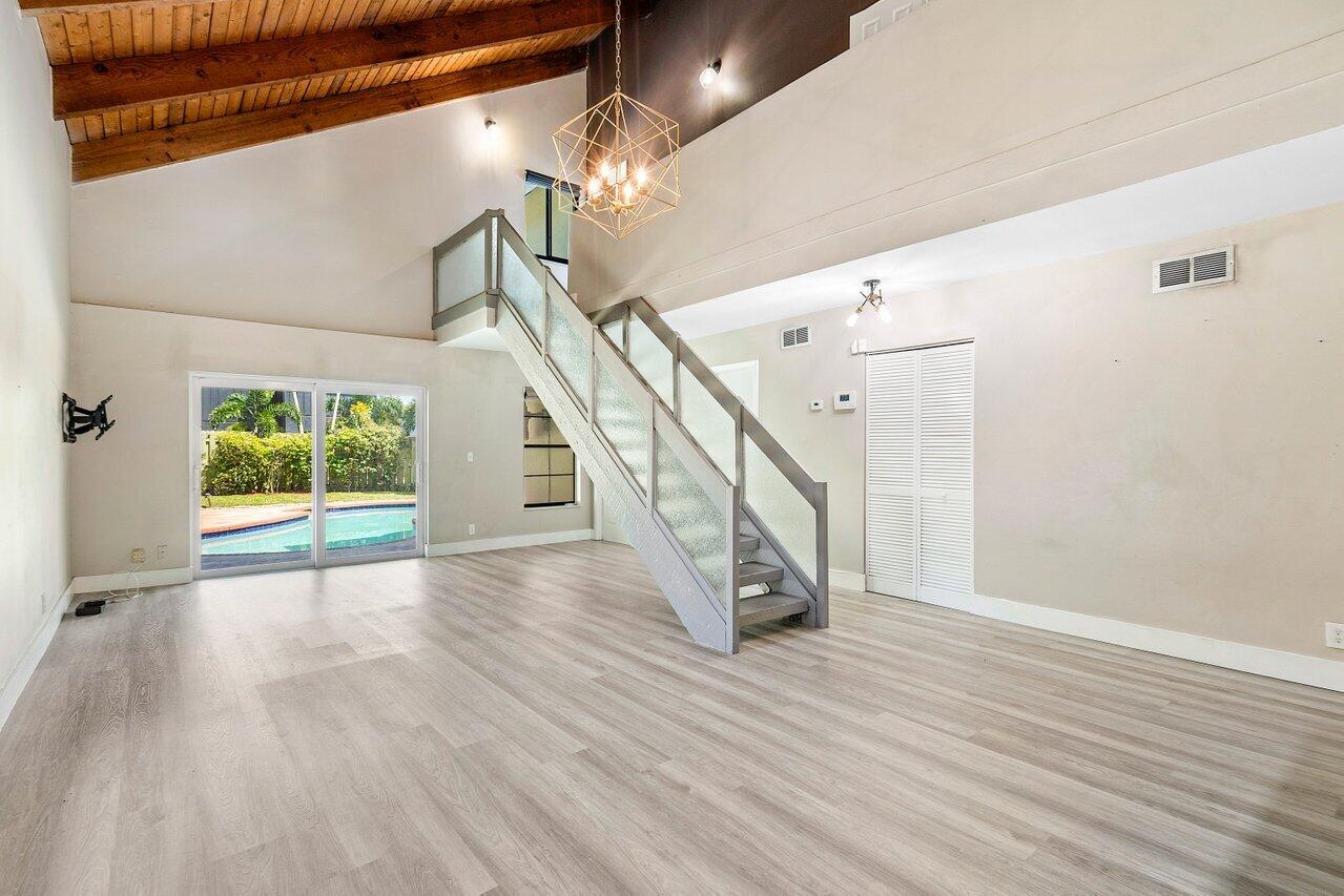 2420 Southridge Road Delray Beach, FL 33444 - Photo 10 of 30 010-2420SouthridgeRoad-DelrayBeach-FL-33