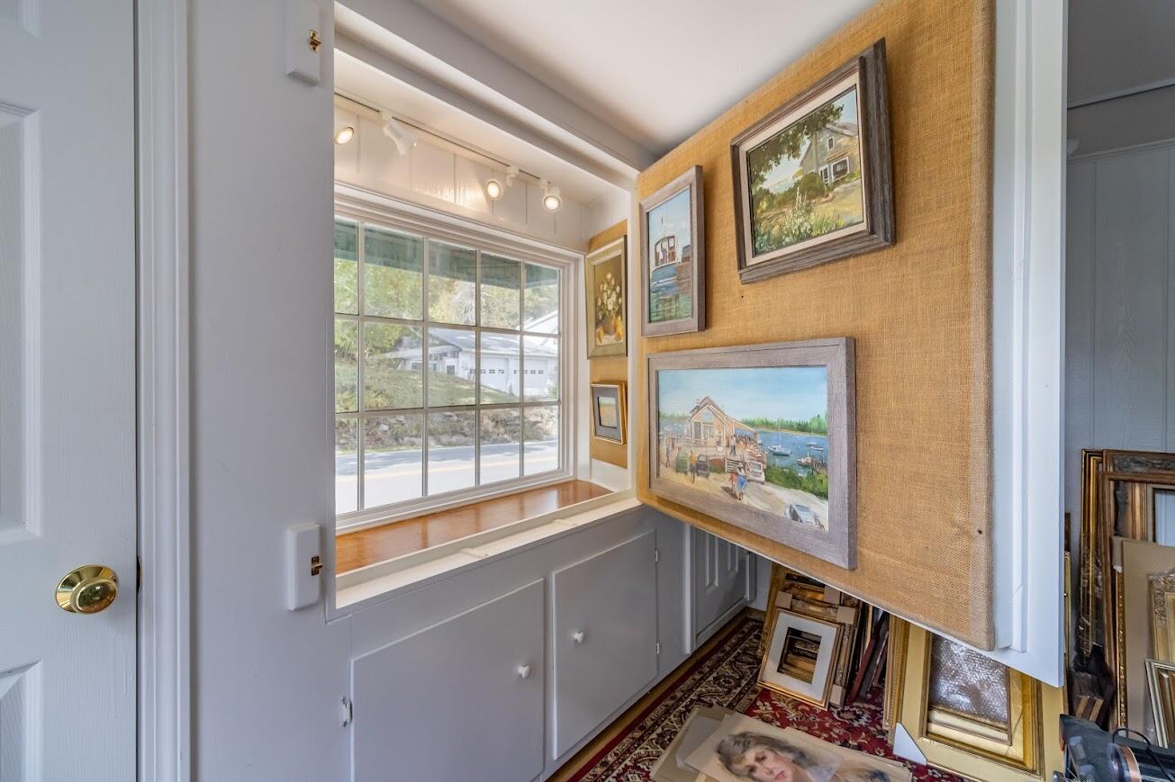 913 Cundy's Harbor Road Harpswell, ME 04079 - Photo 42 of 43 913 Cundys Harbor Road Interiors-72
