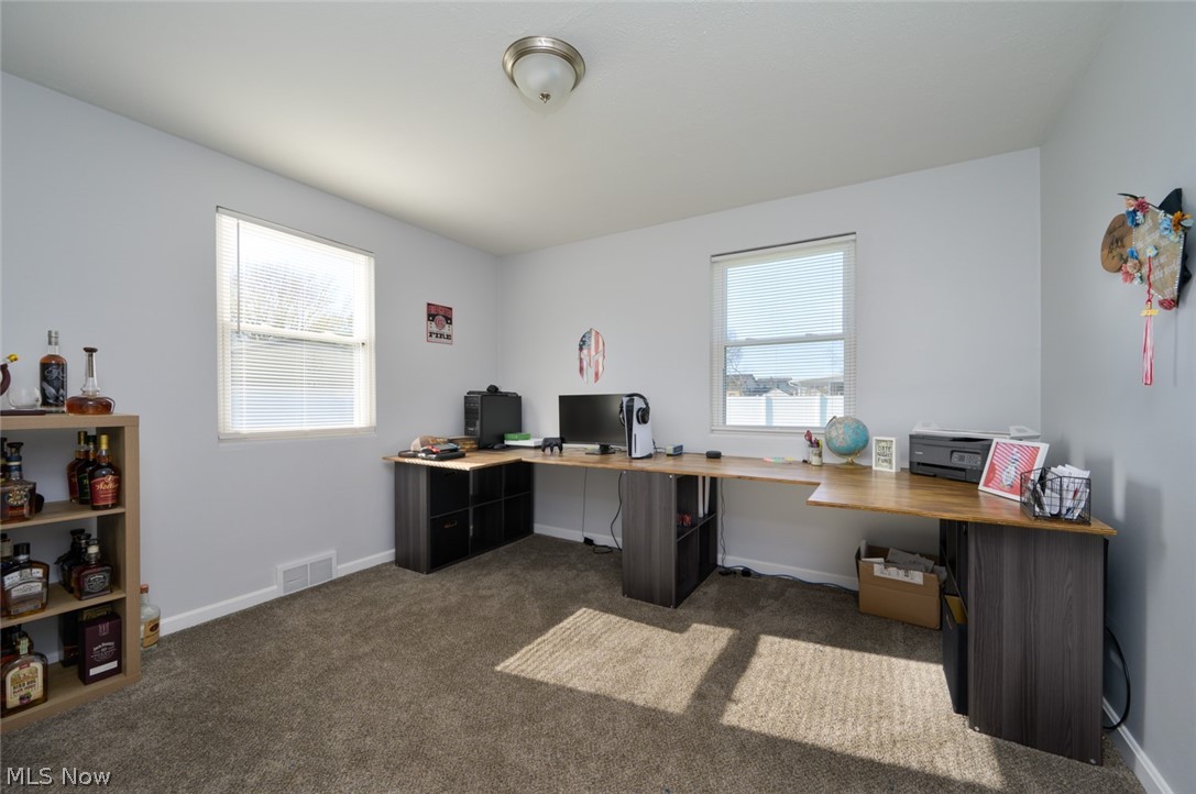 815 Mathews Road Youngstown, OH 44512 - Photo 26 of 35 Gallery Image 26
