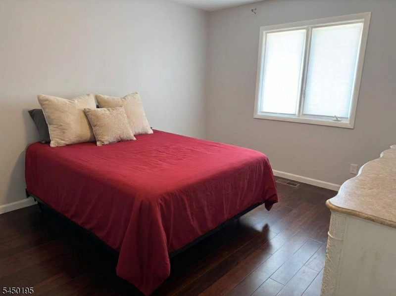 419 Ratzer Road Wayne, NJ 07470 - Photo 14 of 24 Gallery Image 14