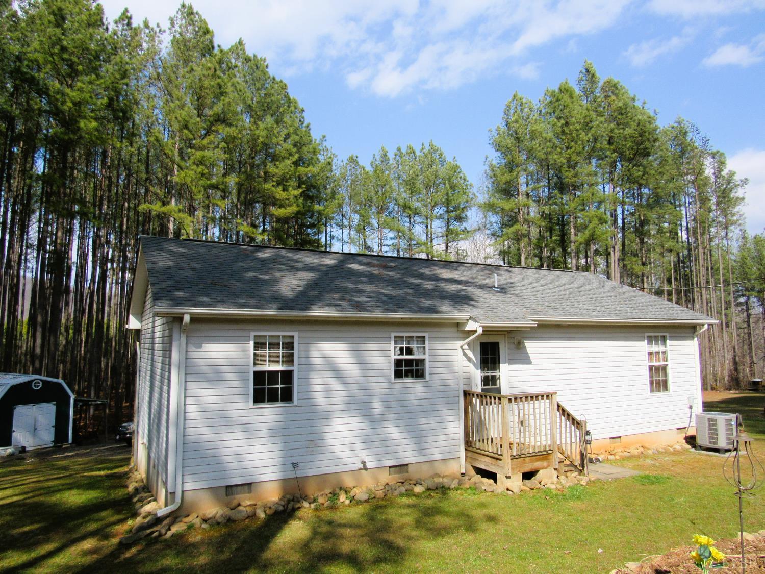 3324 Laurel Road Shipman, VA 22971 - Photo 5 of 38