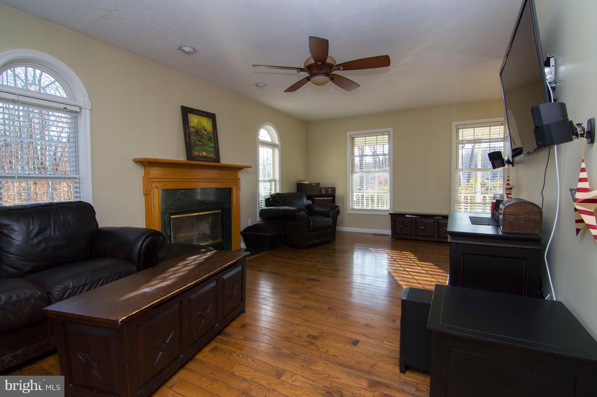 230 Ebenezer Church Road Rising Sun, MD 21911 - Photo 5 of 22 Living Room