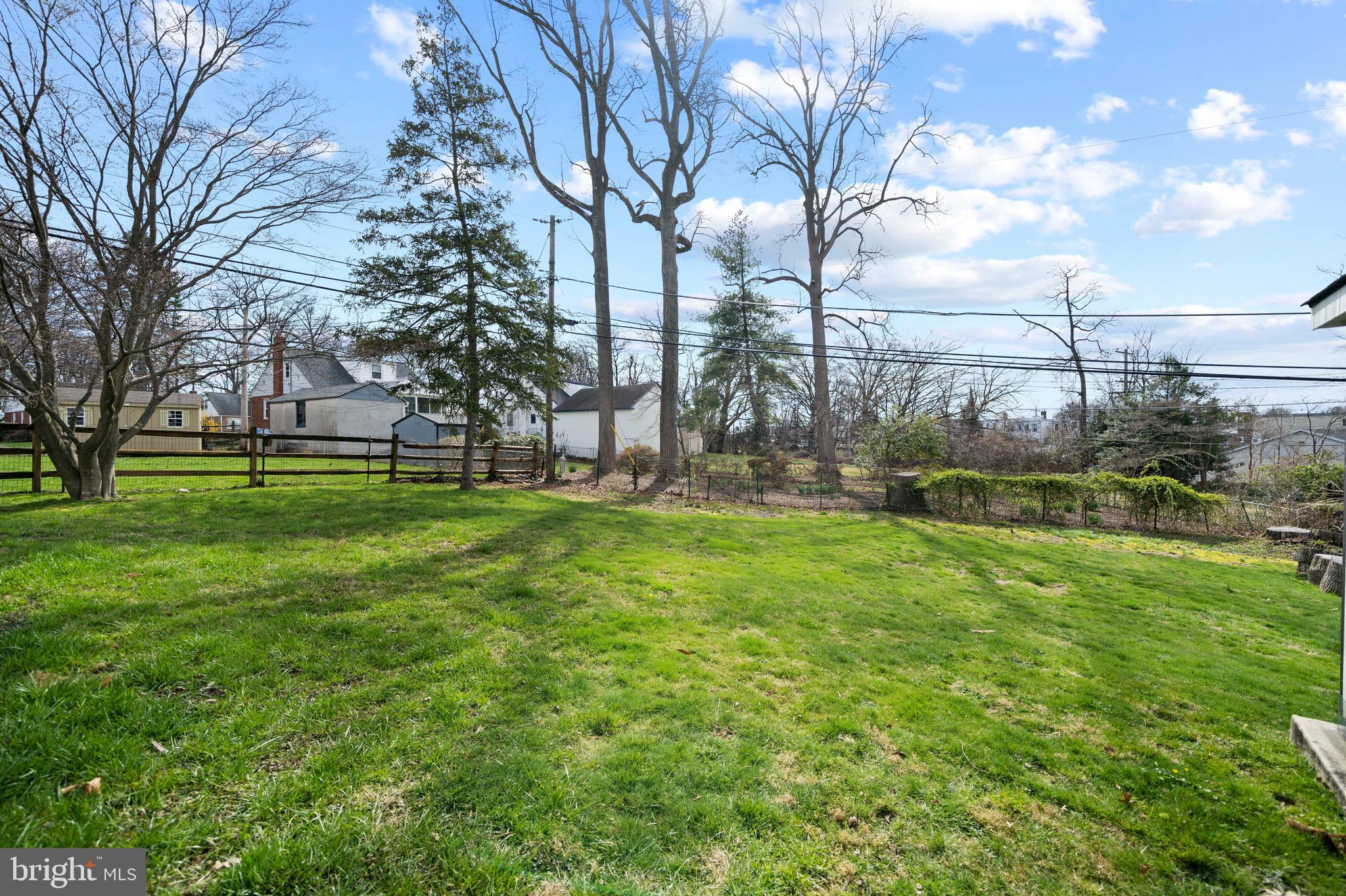 409 Colfax Road Havertown, PA 19083 - Photo 9 of 45