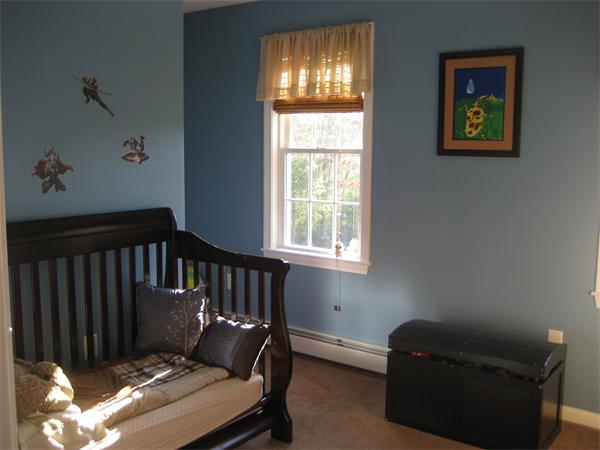 11 Comstock Place Rochester, MA 02770 - Photo 16 of 21 a living room with furniture