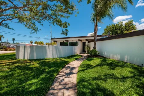 $739,500 | 302 41st Avenue, St. Pete Beach, FL 33706