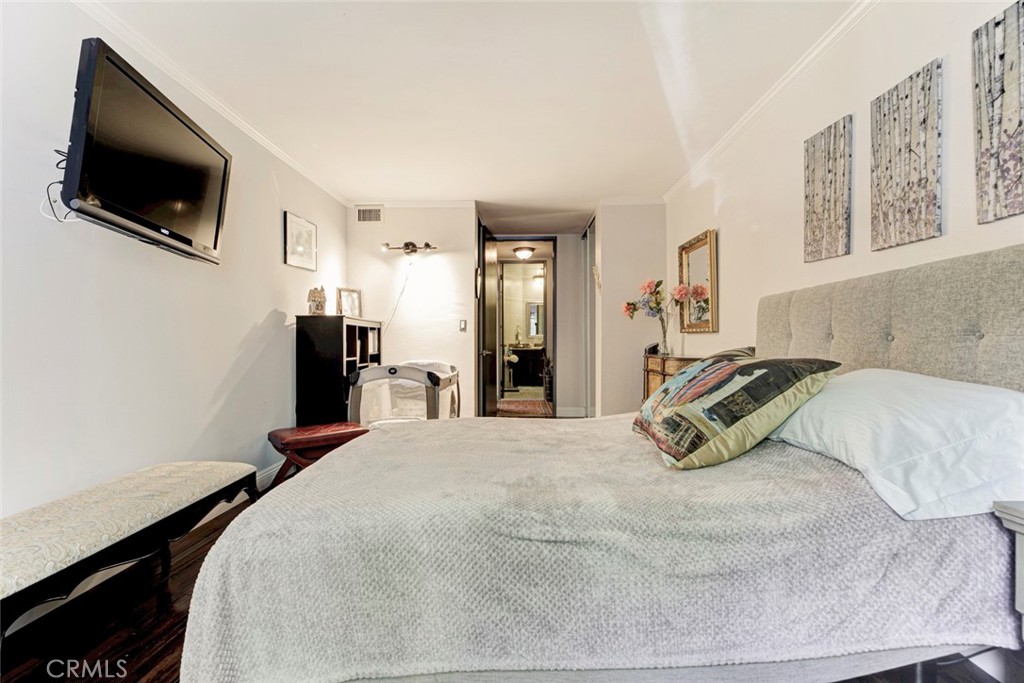 1401 Valley View Road, Unit 206 Glendale, CA 91202 - Photo 33 of 35