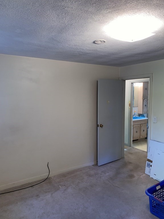 514 Concord Road Marlborough, MA 01752 - Photo 11 of 22 Gallery Image 11