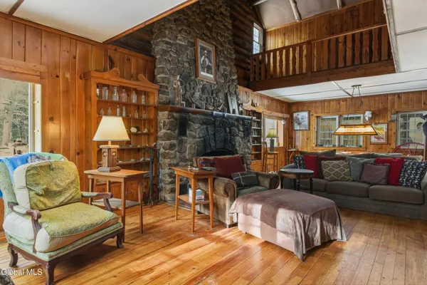 $1,550,000 | 746 Howe Road, Lake Luzerne, NY 12846