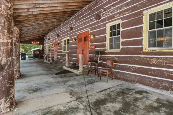 $1,550,000 | 746 Howe Road, Lake Luzerne, NY 12846