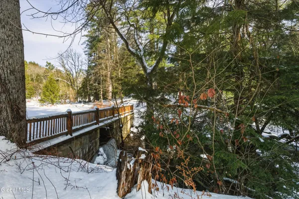 $1,550,000 | 746 Howe Road, Lake Luzerne, NY 12846