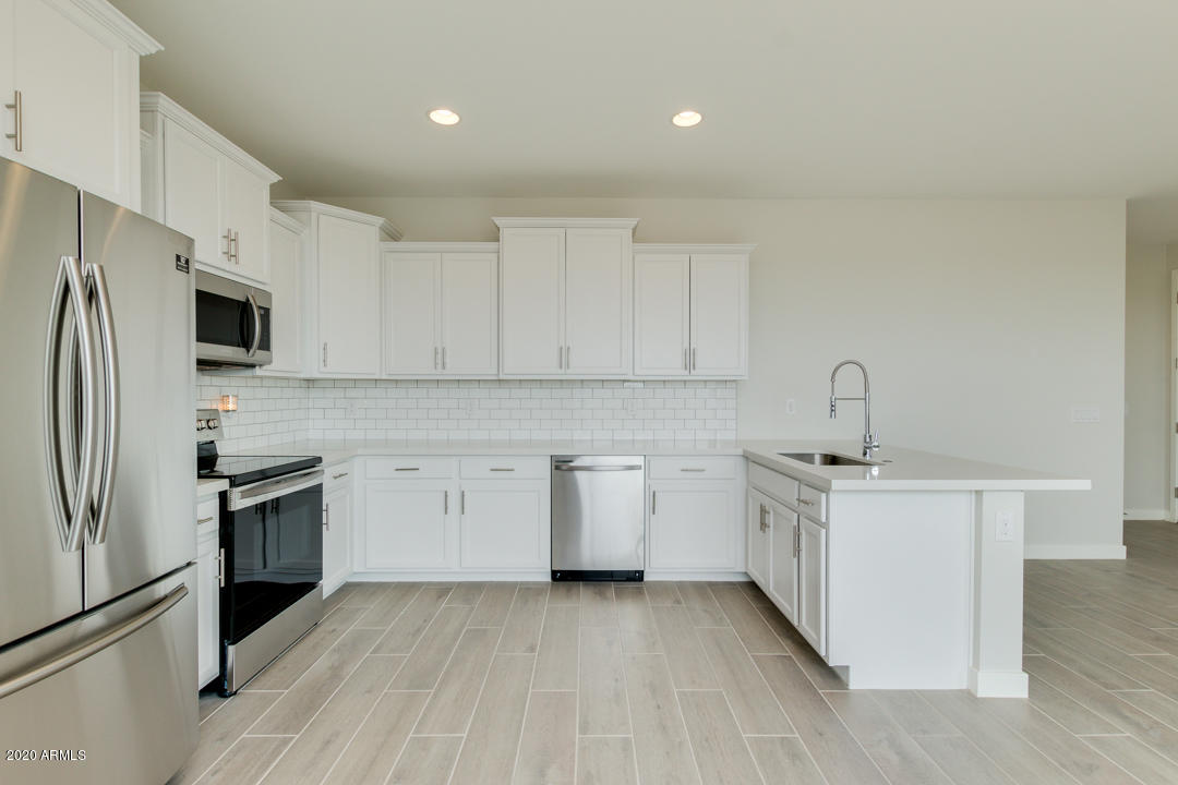 5552 South Dillon Mesa, AZ 85212 - Photo 9 of 26 09-Dillon