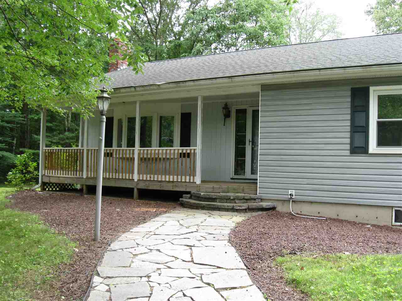 12 Northfield Road Amherst, NH 03031 - Photo 1 of 19
