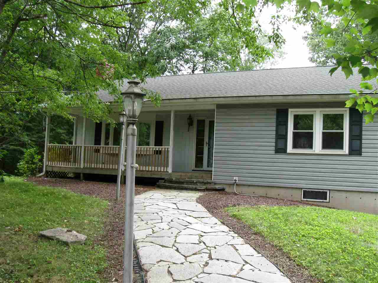 12 Northfield Road Amherst, NH 03031 - Photo 3 of 19