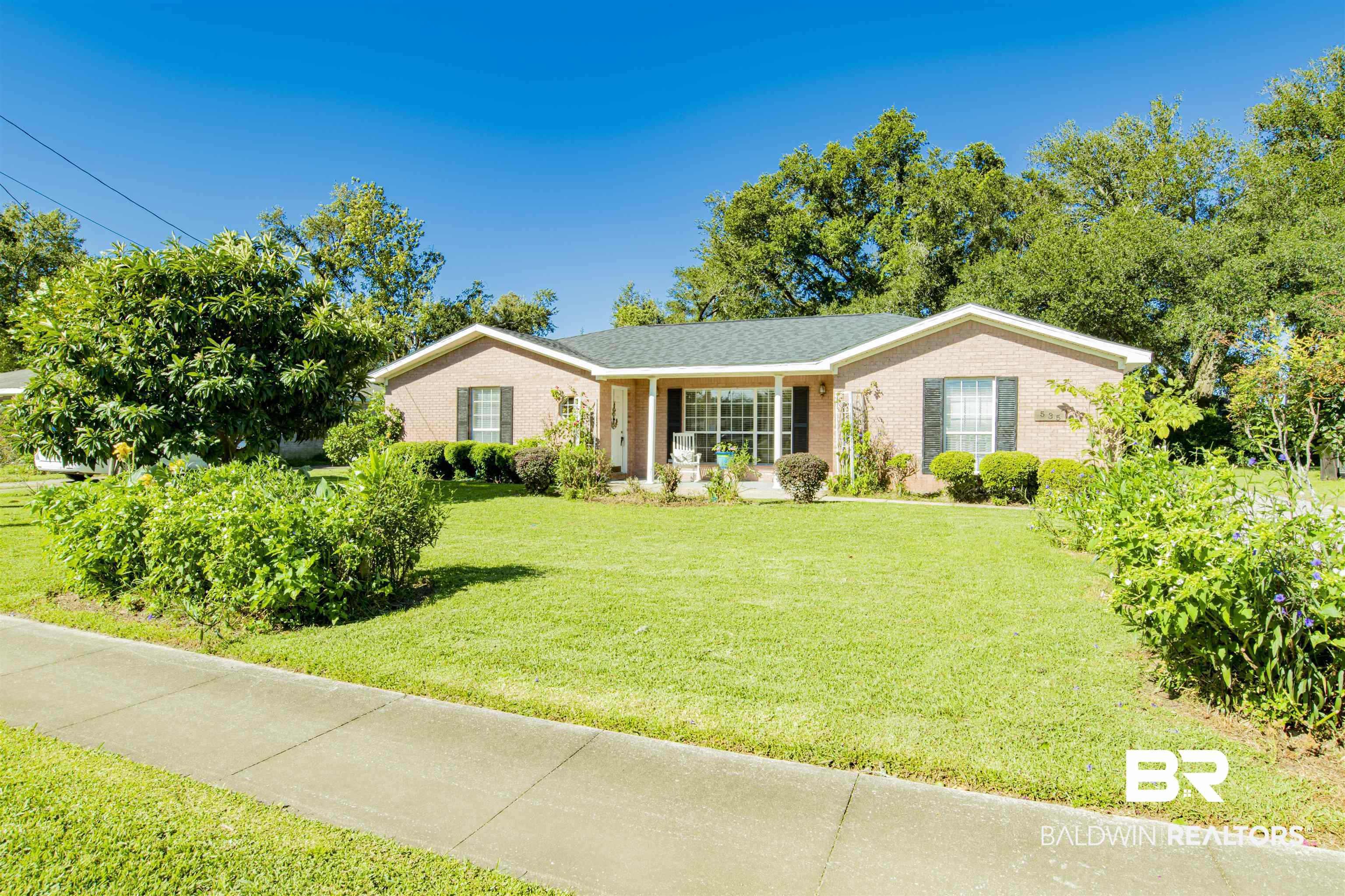 535 West Amanda Avenue Foley, AL 36535 - Photo 2 of 30