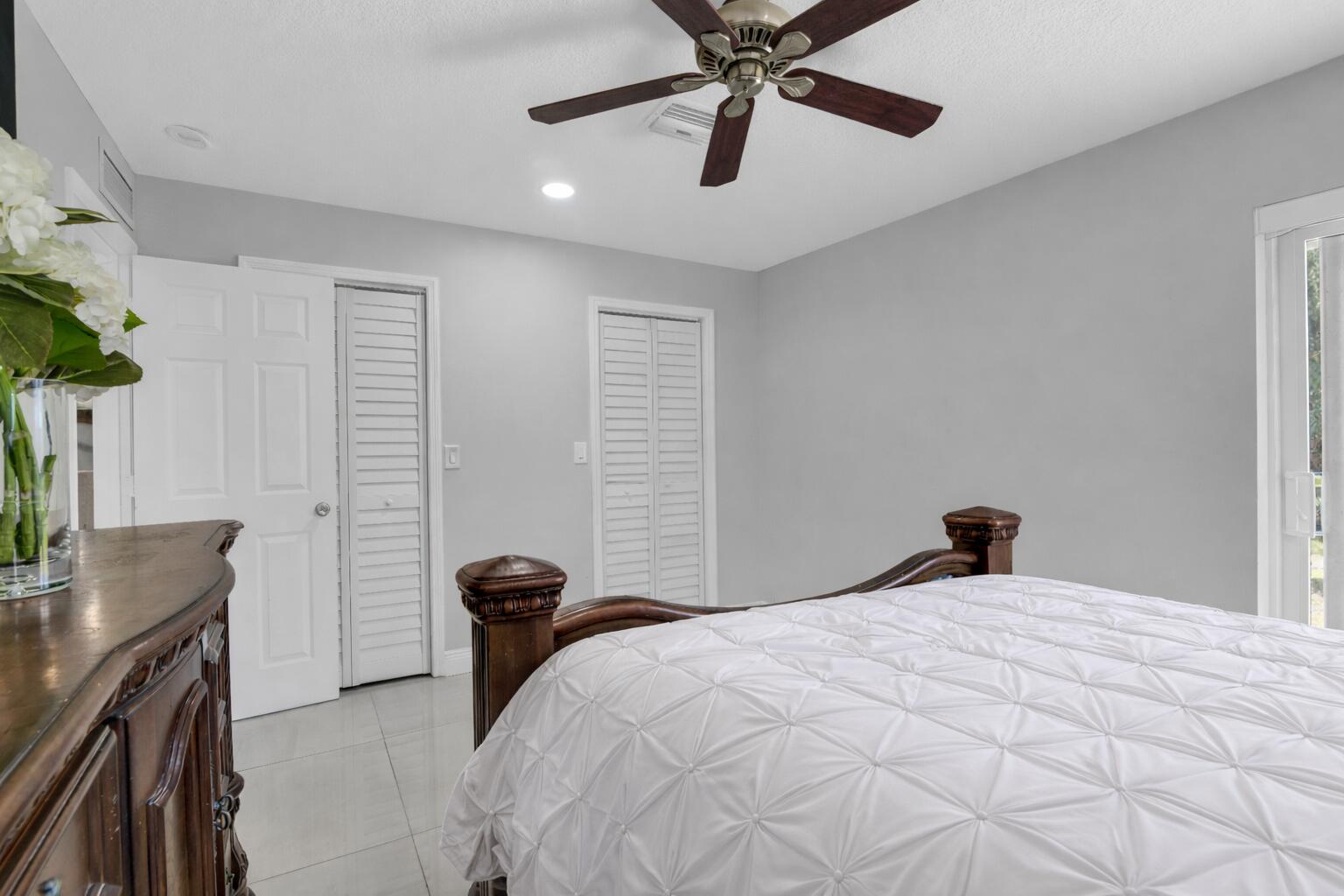 3150 Gulfstream Road Palm Springs, FL 33461 - Photo 20 of 51 Bright and airy bedroom details