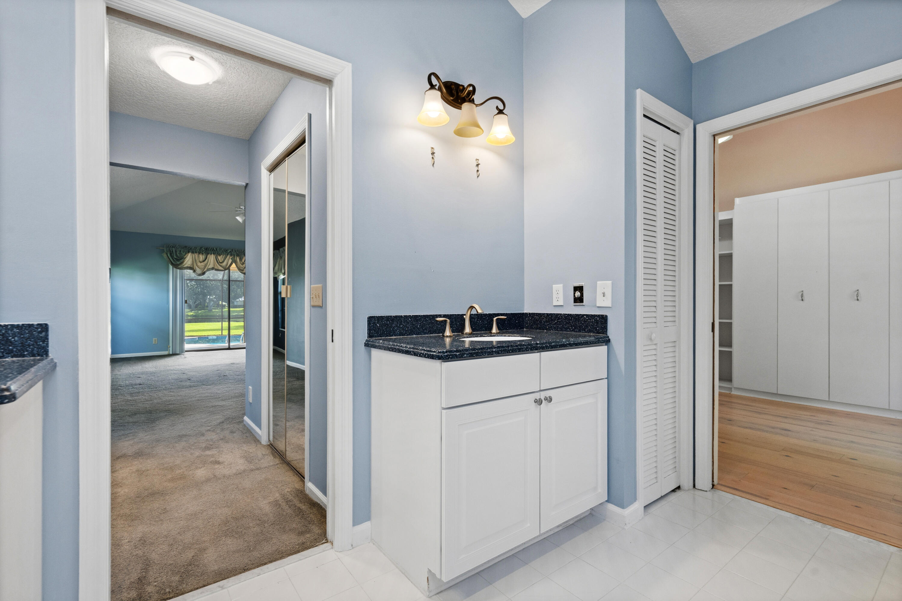 6606 Wood Lake Road Jupiter, FL 33458 - Photo 30 of 53 primary bath